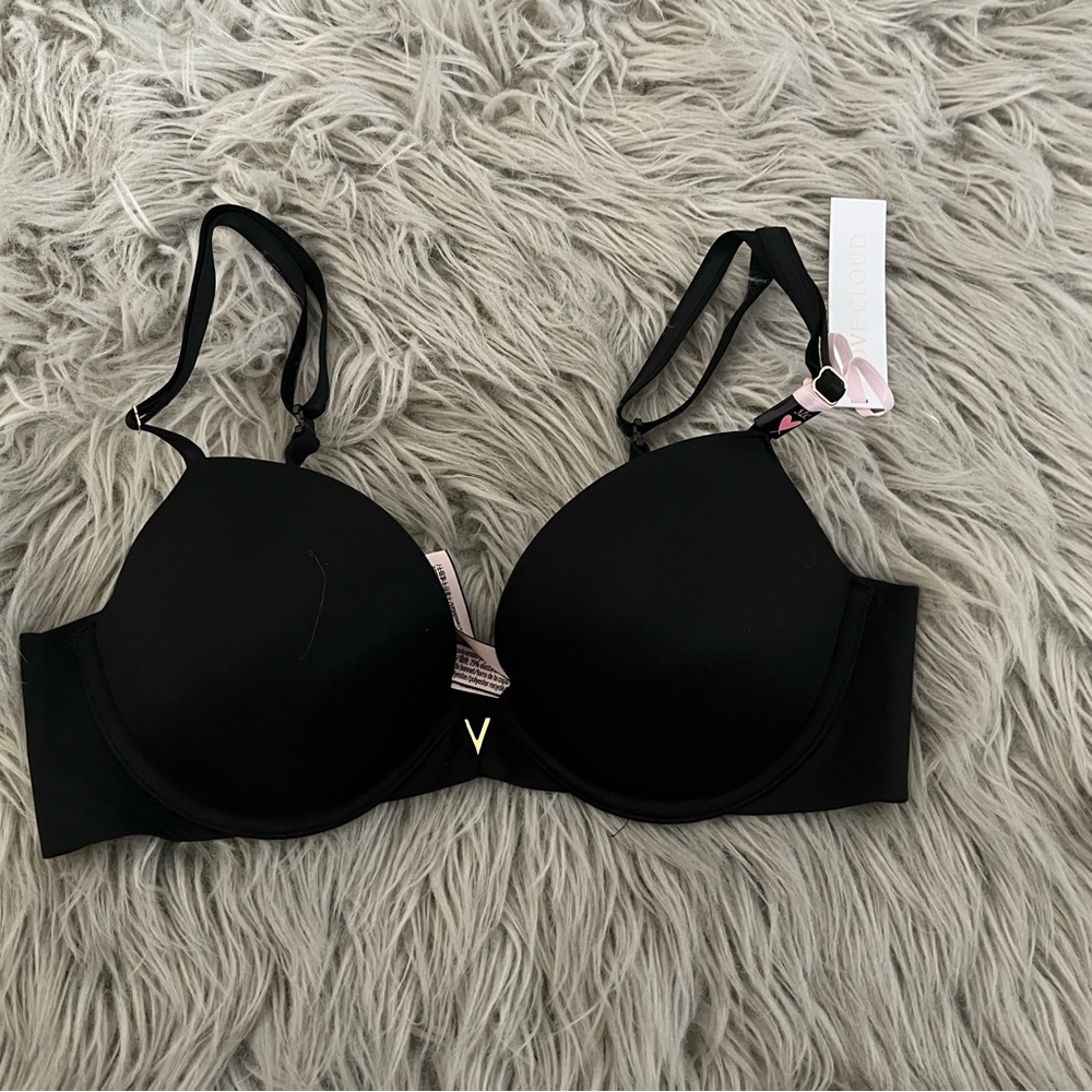 Victoria’s Secret black bra